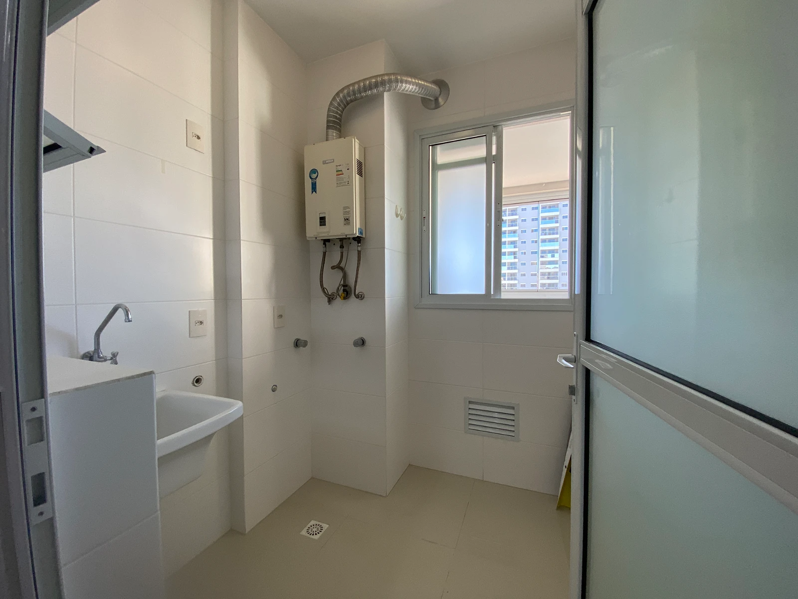 Apartamento em Nossa Senhora do Rosário, São José. 2 quartos, 74m². Imagem 8 de 23