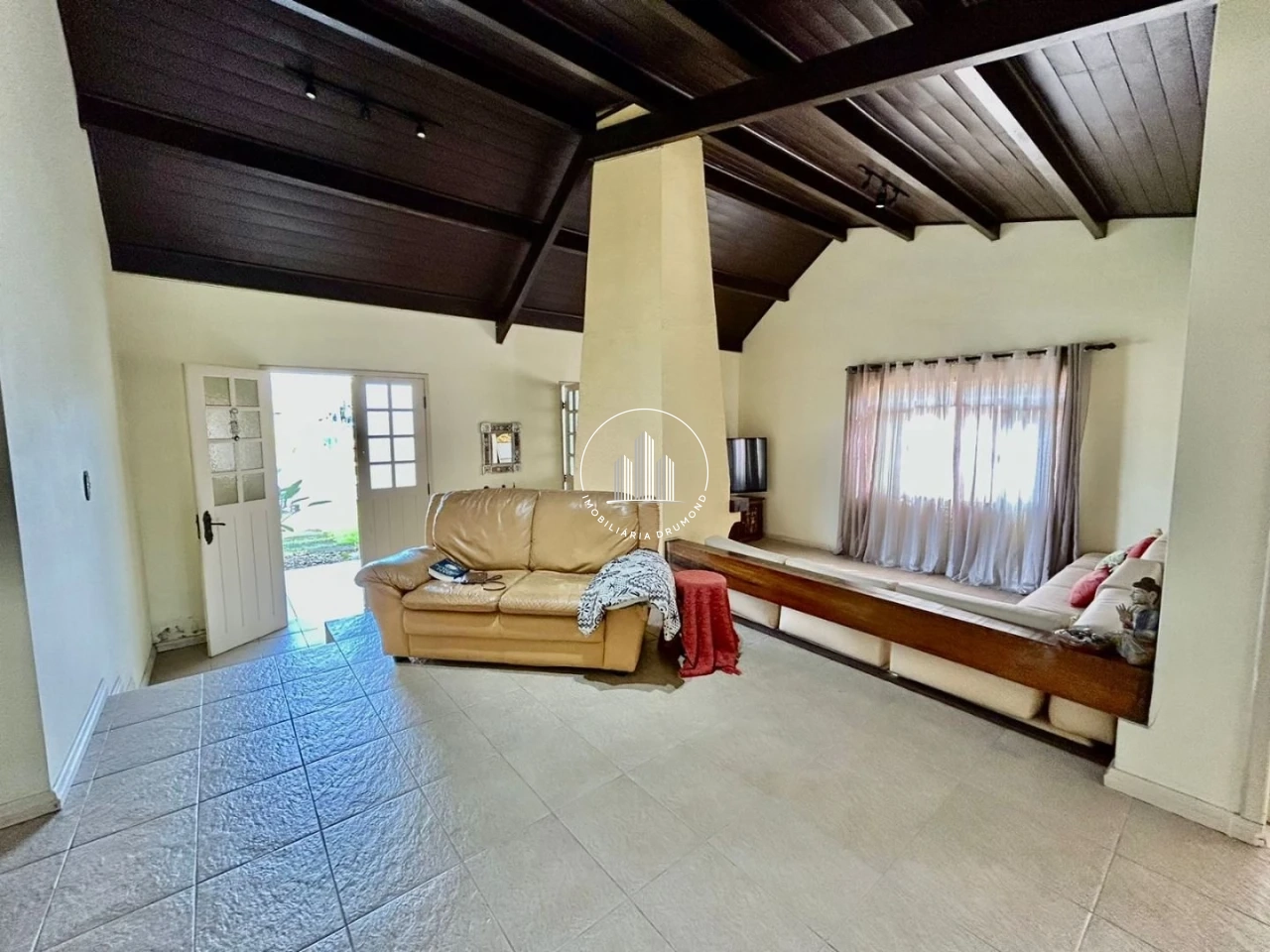 Casa em Centro, Palhoça. 5 quartos, 154m². Imagem 38 de 38
