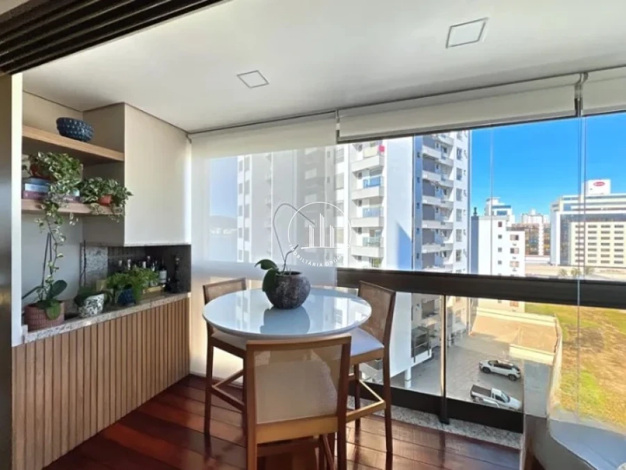 Apartamento em Estreito, Florianópolis. 3 quartos, 111m². Imagem 1 de 37