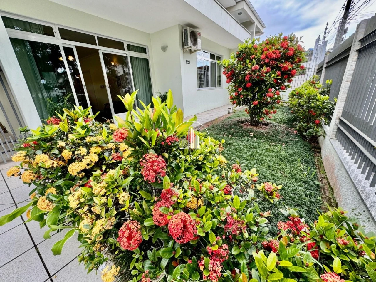 Casa em Canto, Florianópolis. 4 quartos, 180m². Imagem 2 de 25