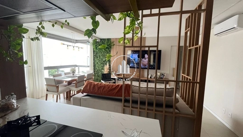 Apartamento em Barreiros, São José. 2 quartos, 90m². Imagem 3 de 27