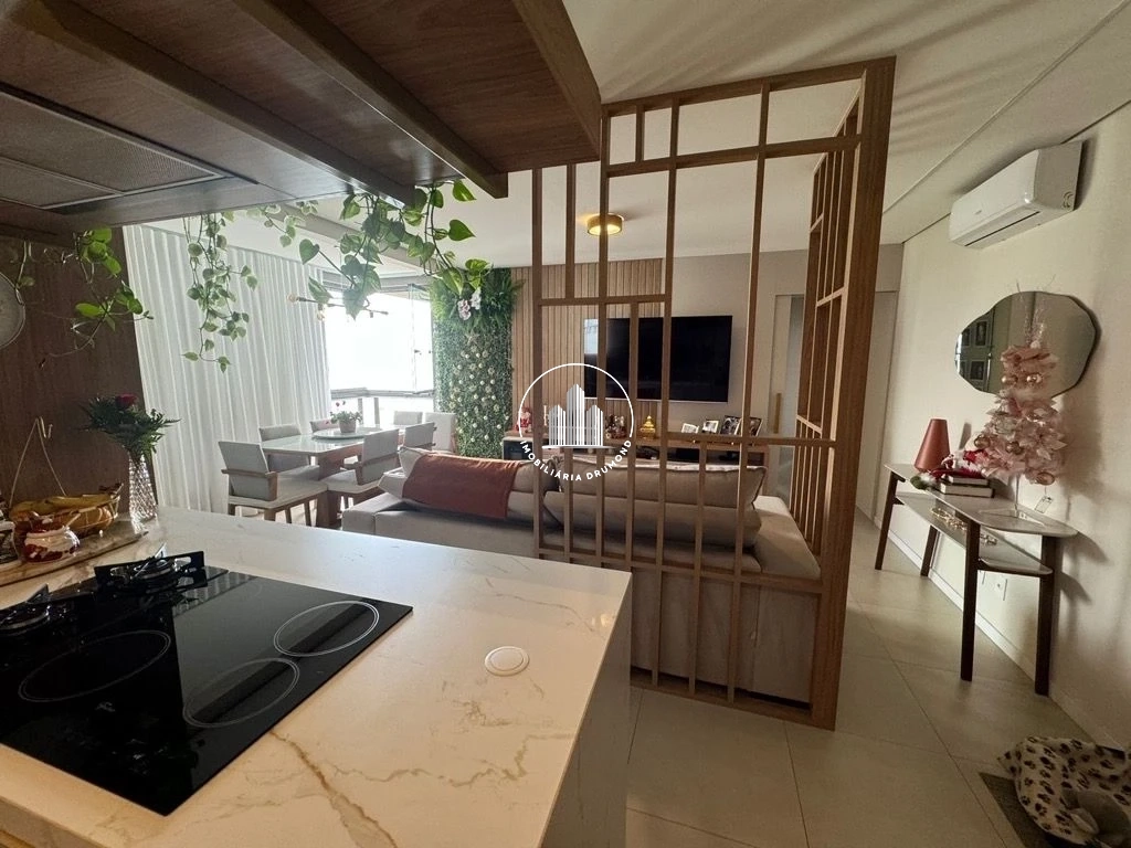 Apartamento em Barreiros, São José. 2 quartos, 90m². Imagem 8 de 27