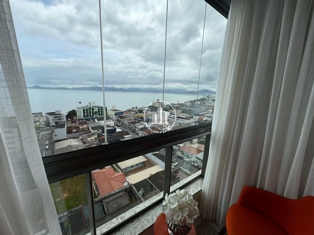 Apartamento em Barreiros, São José. 2 quartos, 90m². Imagem 11 de 27
