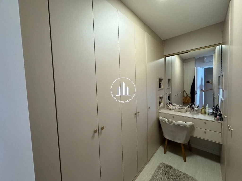 Apartamento em Barreiros, São José. 2 quartos, 90m². Imagem 12 de 27
