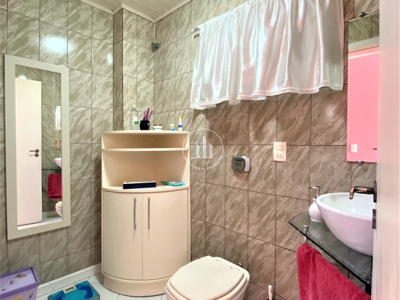 Casa em Agronômica, Florianópolis. 3 quartos, 190m². Imagem 8 de 31