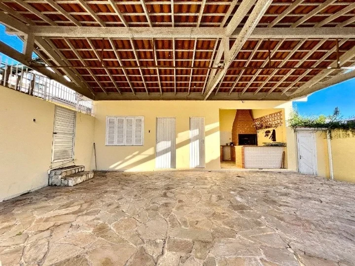 Casa em Agronômica, Florianópolis. 3 quartos, 251m². Imagem 4 de 29