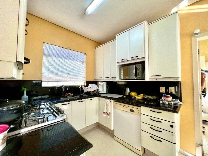 Casa em Agronômica, Florianópolis. 3 quartos, 251m². Imagem 6 de 29
