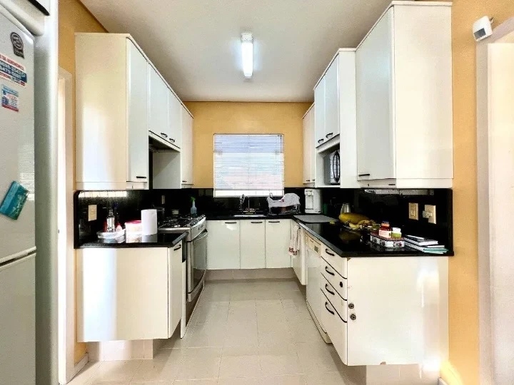 Casa em Agronômica, Florianópolis. 3 quartos, 251m². Imagem 9 de 29