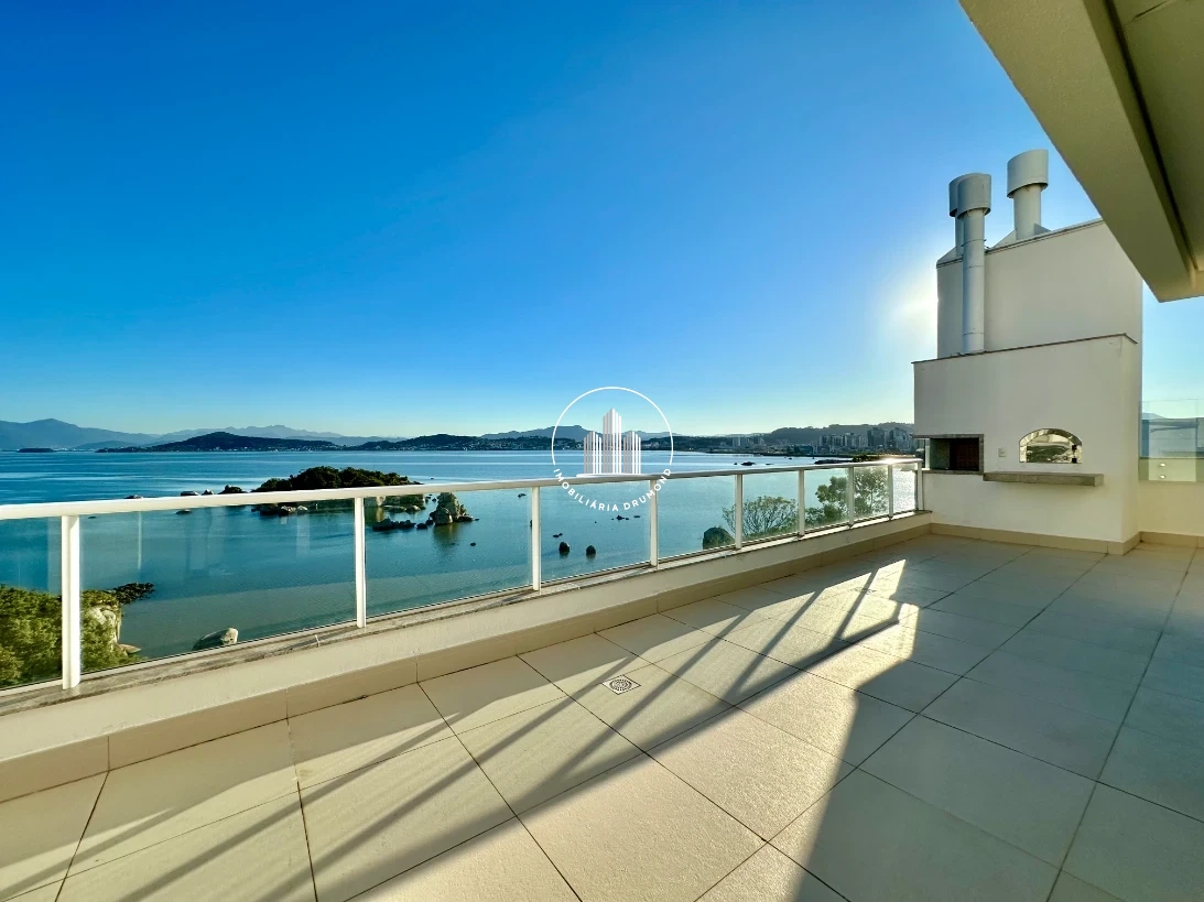 Cobertura em Abraão, Florianópolis. 3 quartos, 220m². Imagem 1 de 33