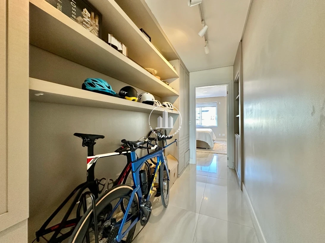 Cobertura em Abraão, Florianópolis. 3 quartos, 220m². Imagem 29 de 33