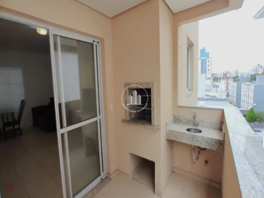 Apartamento em Nossa Senhora do Rosário, São José. 3 quartos, 97m². Imagem 3 de 18
