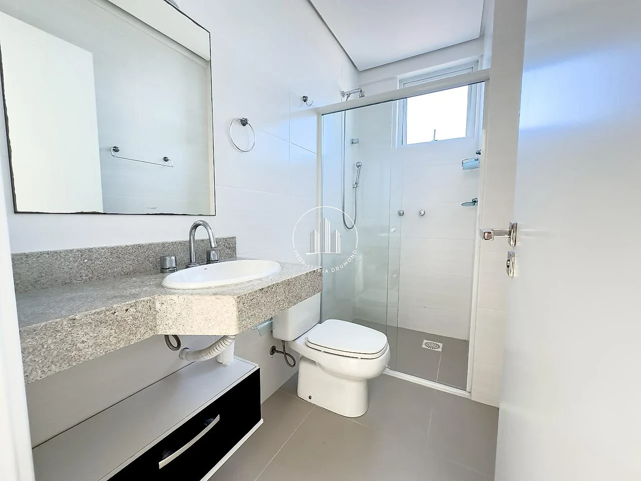 Apartamento em Barreiros, São José. 2 quartos, 65m². Imagem 19 de 30