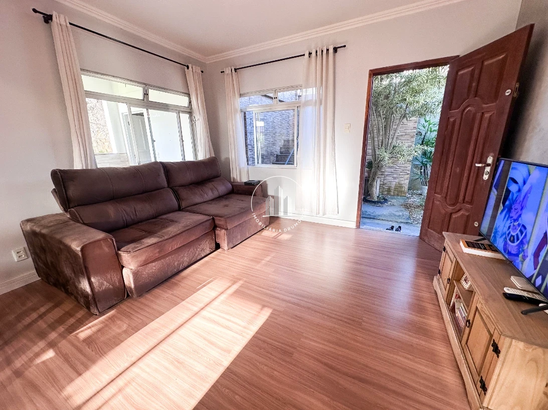 Casa em Jardim Atlântico, Florianópolis. 4 quartos, 240m². Imagem 3 de 30
