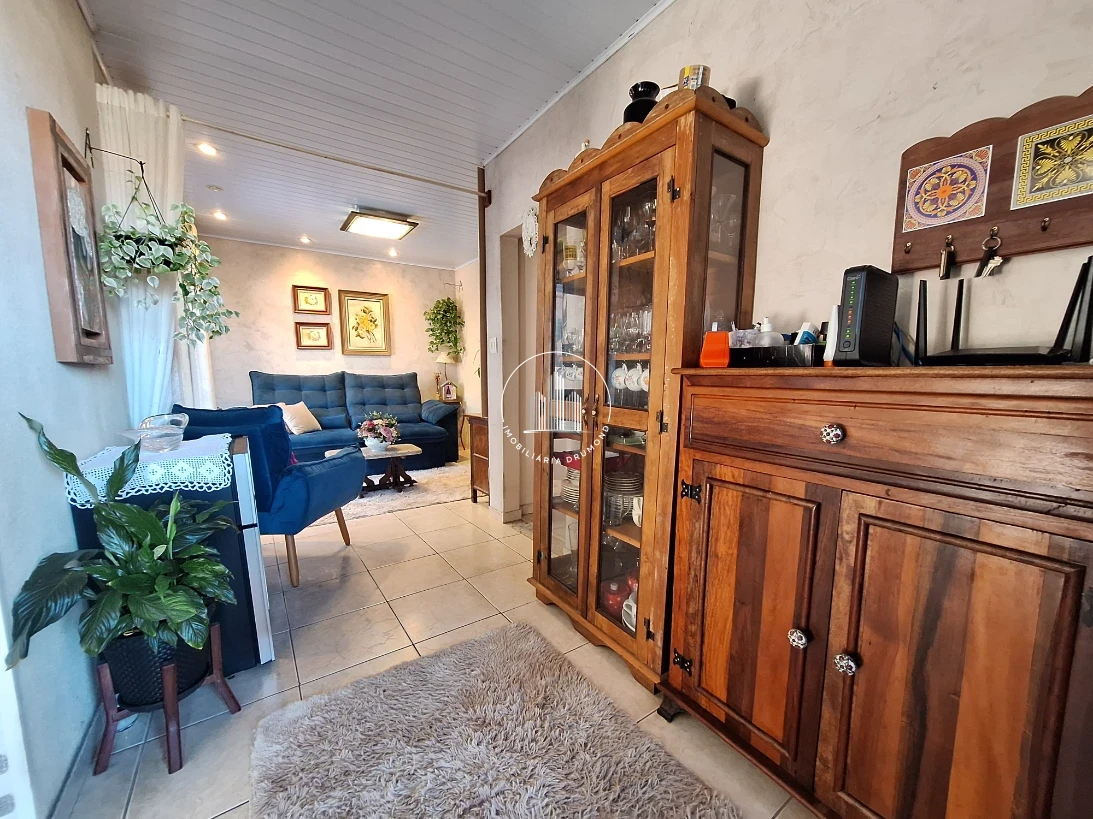 Casa em Ponta de Baixo, São José. 3 quartos, 153m². Imagem 3 de 37