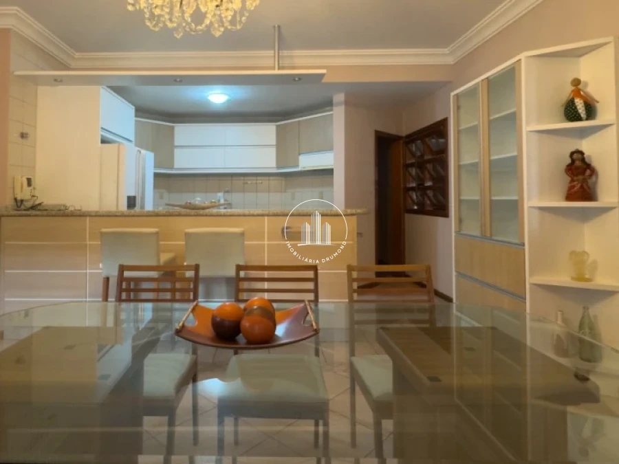 Casa em Córrego Grande, Florianópolis. 5 quartos, 308m². Imagem 3 de 37
