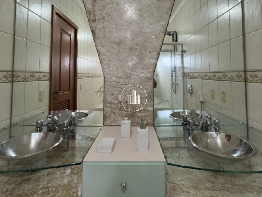 Casa em Córrego Grande, Florianópolis. 5 quartos, 308m². Imagem 34 de 37