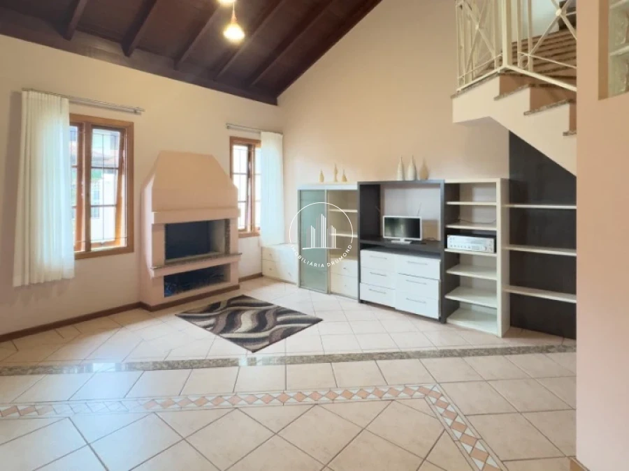 Casa em Córrego Grande, Florianópolis. 5 quartos, 308m². Imagem 1 de 37