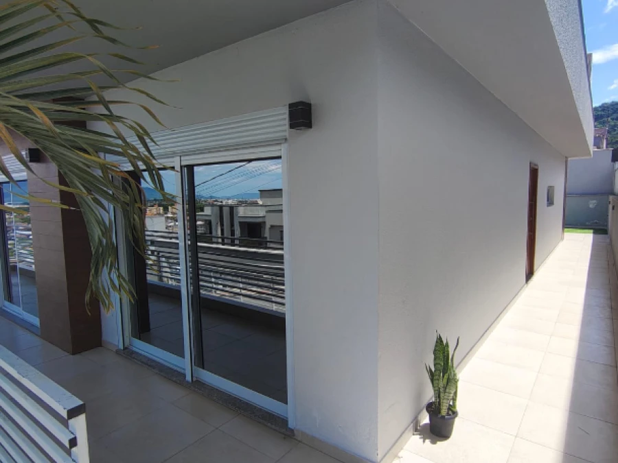 Casa em São Sebastião, Palhoça. 3 quartos, 200m². Imagem 2 de 19