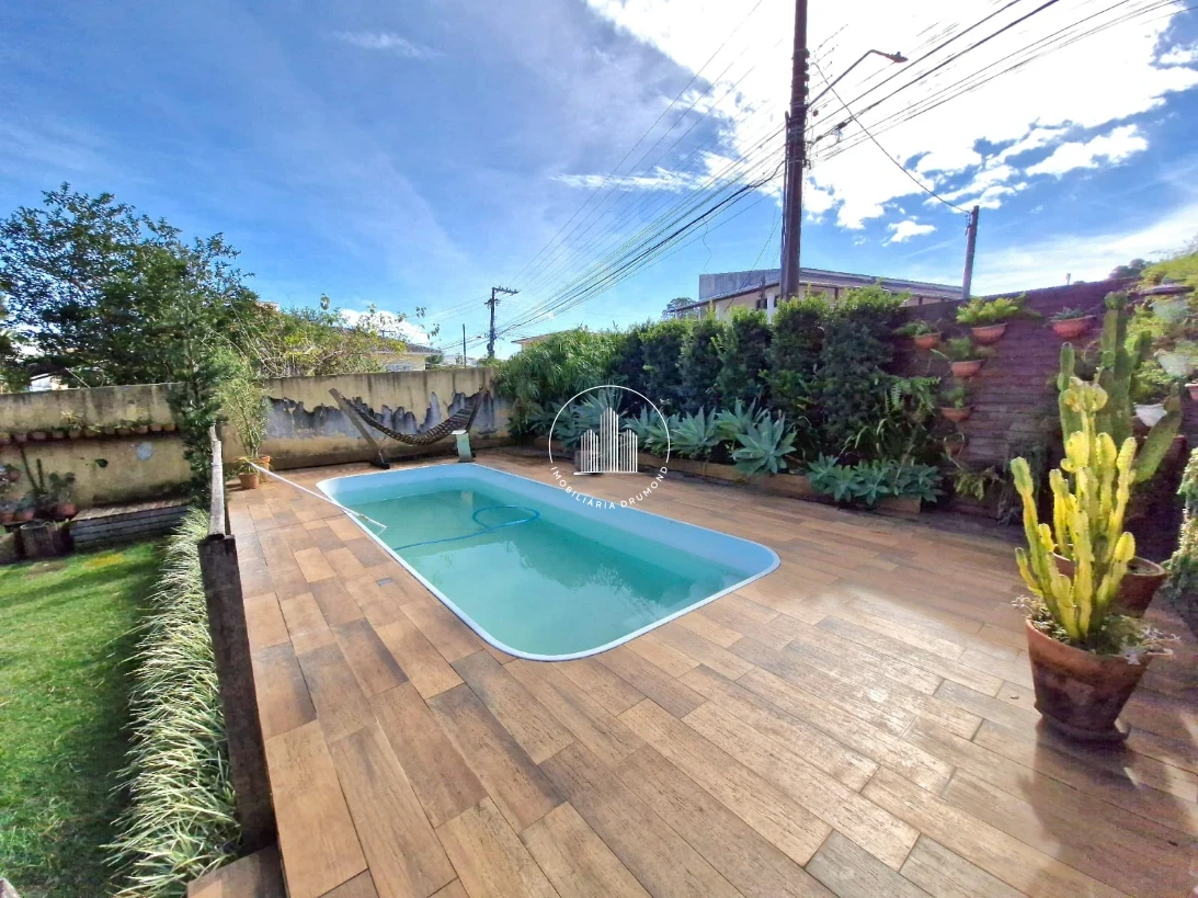 Casa em Fazenda Santo Antônio, São José. 3 quartos, 241m². Imagem 6 de 49