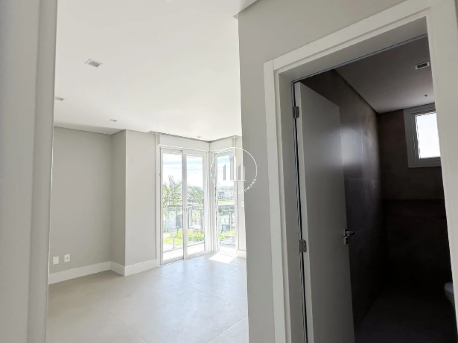 Casa em Pedra Branca, Palhoça. 3 quartos, 263m². Imagem 9 de 15