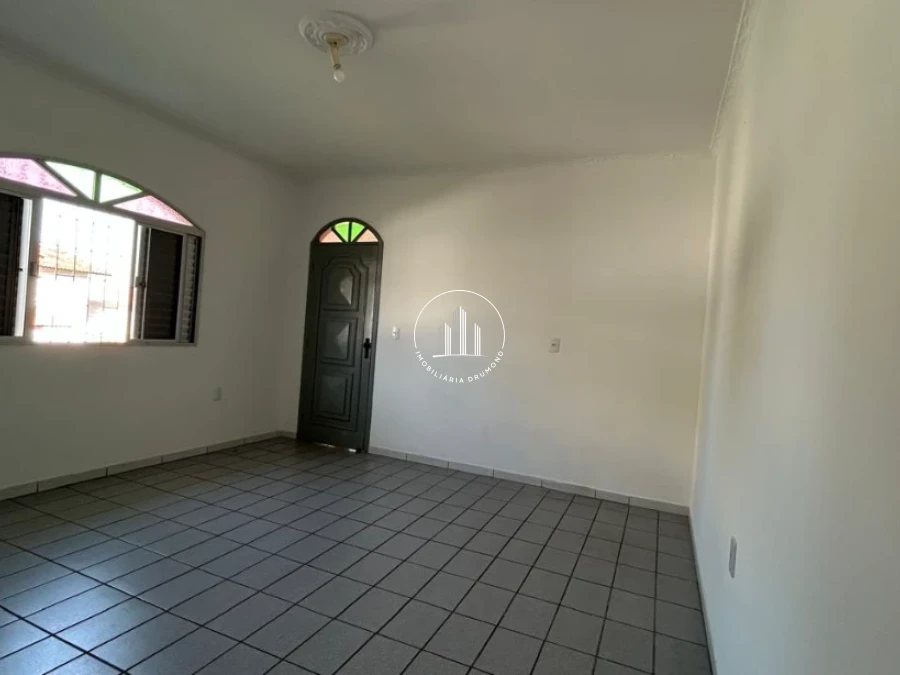 Casa em Fazenda Santo Antônio, São José. 3 quartos, 350m². Imagem 11 de 29