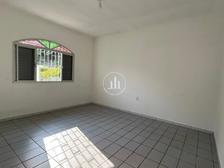 Casa em Fazenda Santo Antônio, São José. 3 quartos, 350m². Imagem 15 de 29