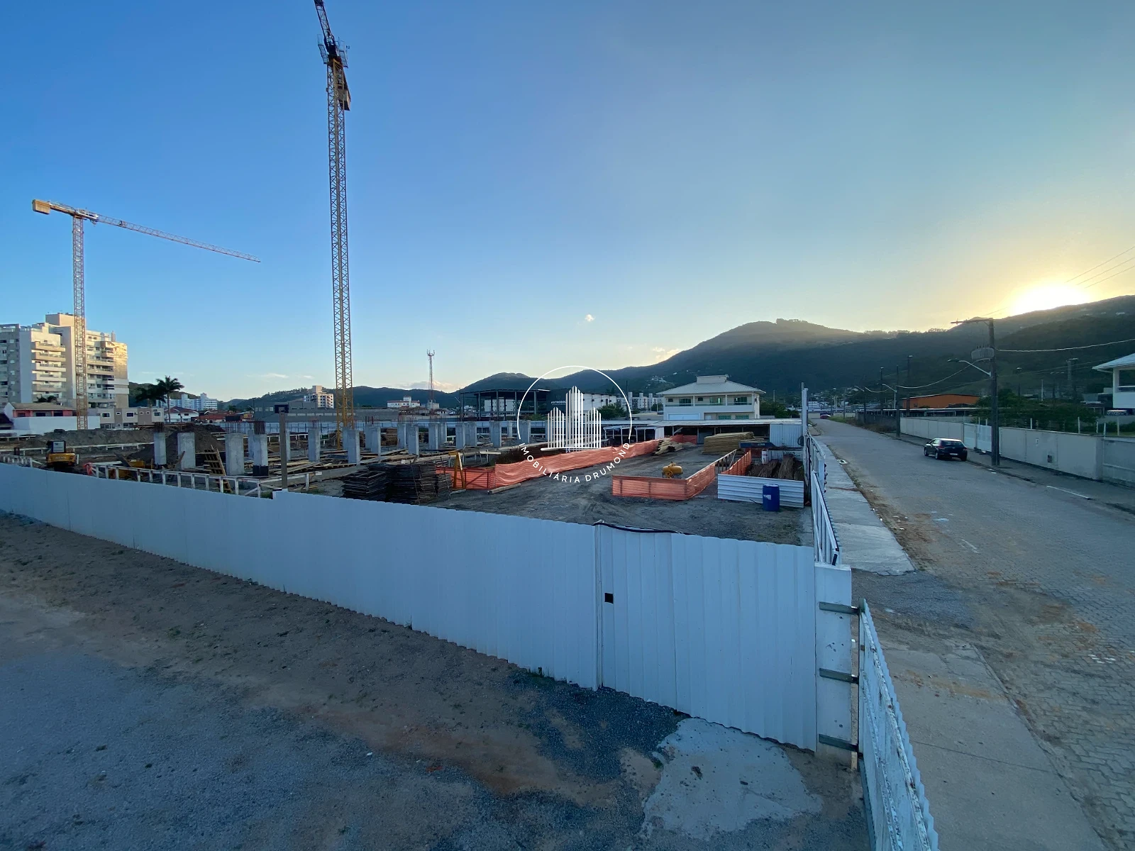 Apartamento em Rio Caveiras, Biguaçu. 2 quartos, 56m². Imagem 2 de 22