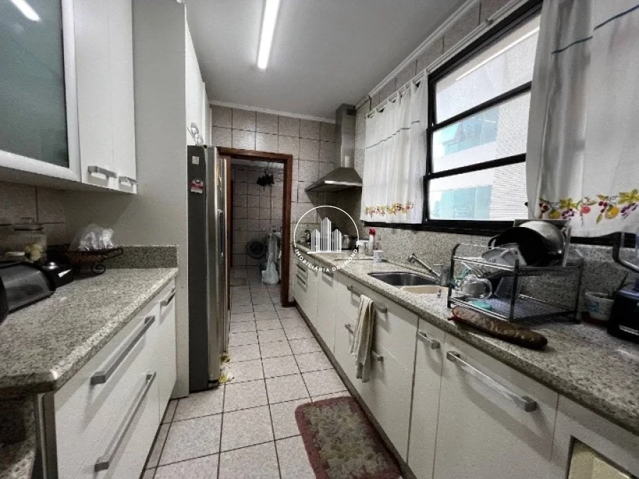 Apartamento em Centro, Florianópolis. 3 quartos, 214m². Imagem 15 de 24