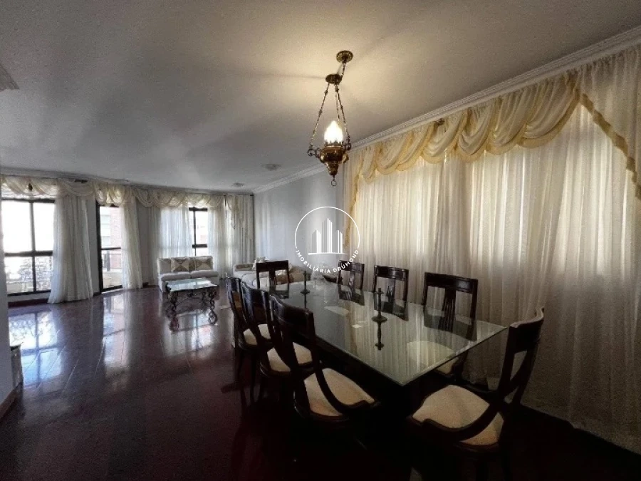 Apartamento em Centro, Florianópolis. 3 quartos, 214m². Imagem 8 de 24