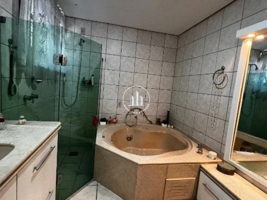 Apartamento em Centro, Florianópolis. 3 quartos, 214m². Imagem 20 de 24