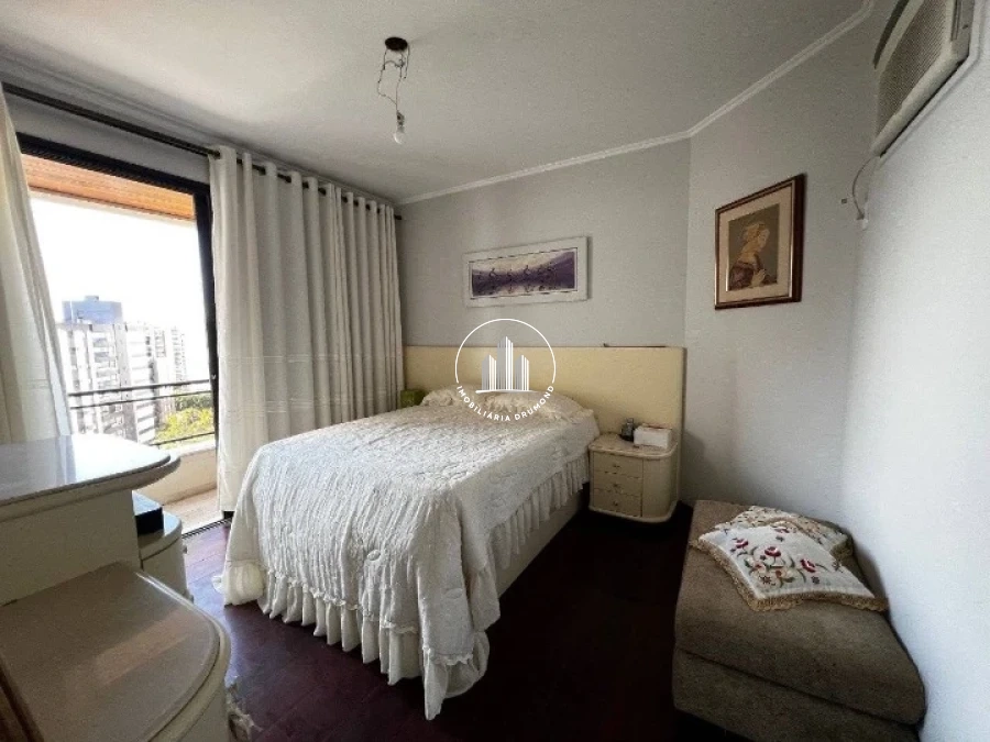 Apartamento em Centro, Florianópolis. 3 quartos, 214m². Imagem 19 de 24