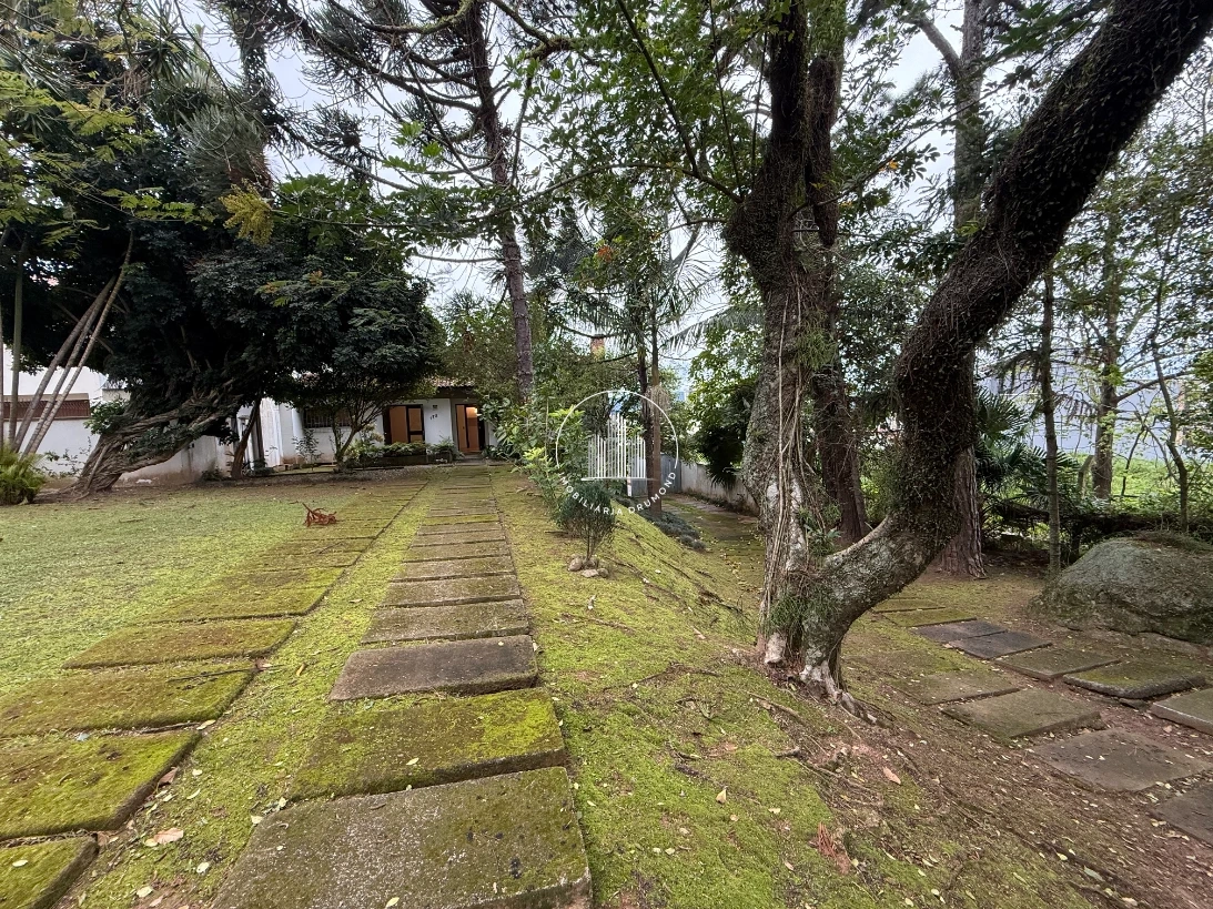 Casa em Itaguaçu, Florianópolis. 5 quartos, 231m². Imagem 2 de 44