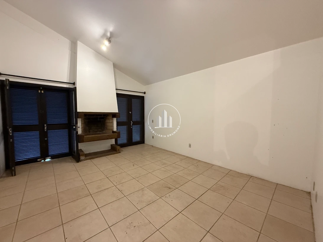 Casa em Itaguaçu, Florianópolis. 5 quartos, 231m². Imagem 3 de 44