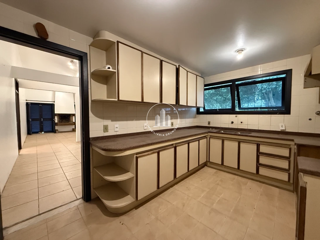 Casa em Itaguaçu, Florianópolis. 5 quartos, 231m². Imagem 9 de 44