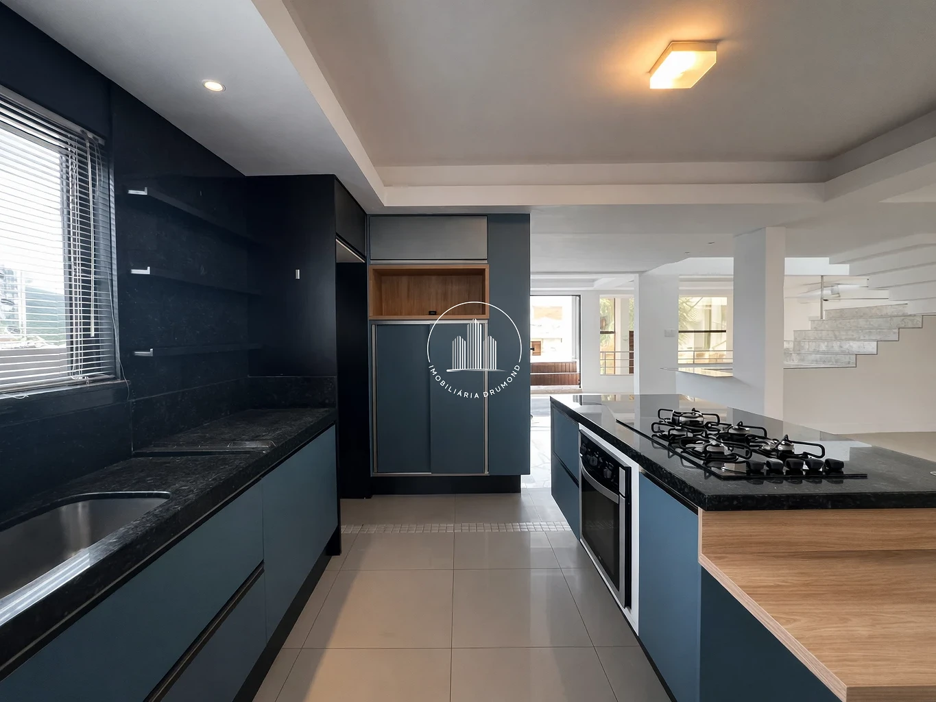 Casa em Pedra Branca, Palhoça. 3 quartos, 310m². Imagem 7 de 13