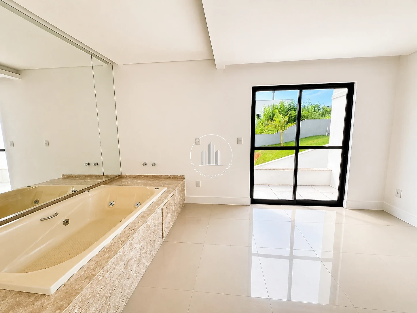 Casa em Pedra Branca, Palhoça. 3 quartos, 310m². Imagem 10 de 13