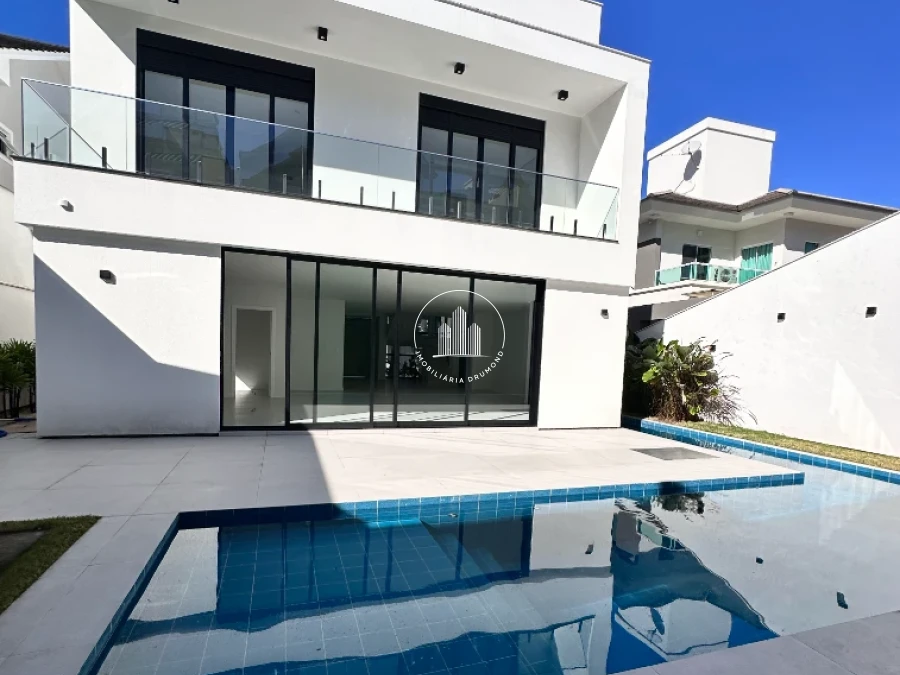 Casa em Pedra Branca, Palhoça. 3 quartos, 344m². Imagem 3 de 15