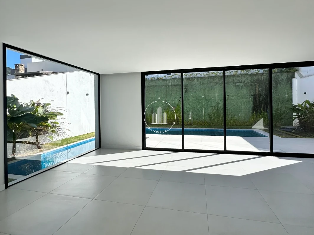 Casa em Pedra Branca, Palhoça. 3 quartos, 344m². Imagem 8 de 15