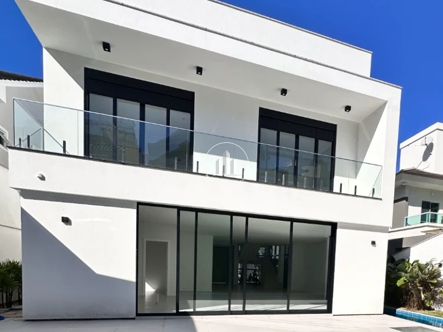 Casa em Pedra Branca, Palhoça. 3 quartos, 344m². Imagem 2 de 15