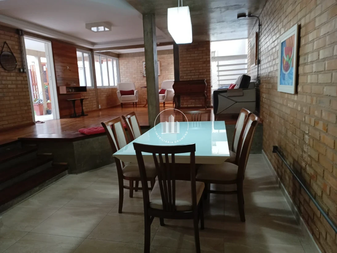 Casa em Agronômica, Florianópolis. 4 quartos, 222m². Imagem 6 de 48