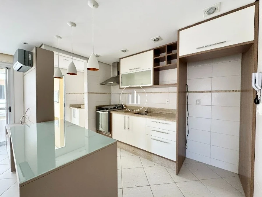 Apartamento em Nossa Senhora do Rosário, São José. 3 quartos, 81m². Imagem 7 de 26