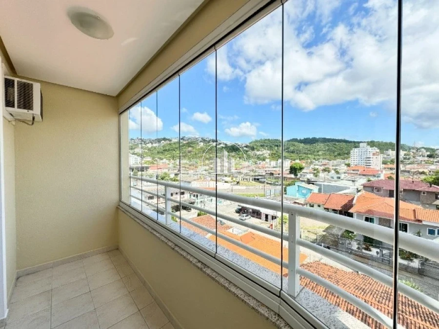 Apartamento em Nossa Senhora do Rosário, São José. 3 quartos, 81m². Imagem 15 de 26