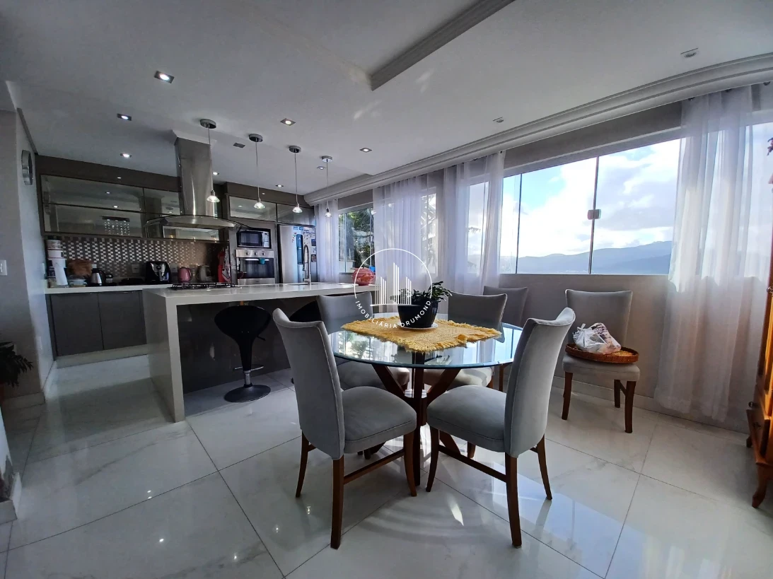 Casa em Jardim Cidade de Florianópolis, São José. 4 quartos, 220m². Imagem 6 de 35