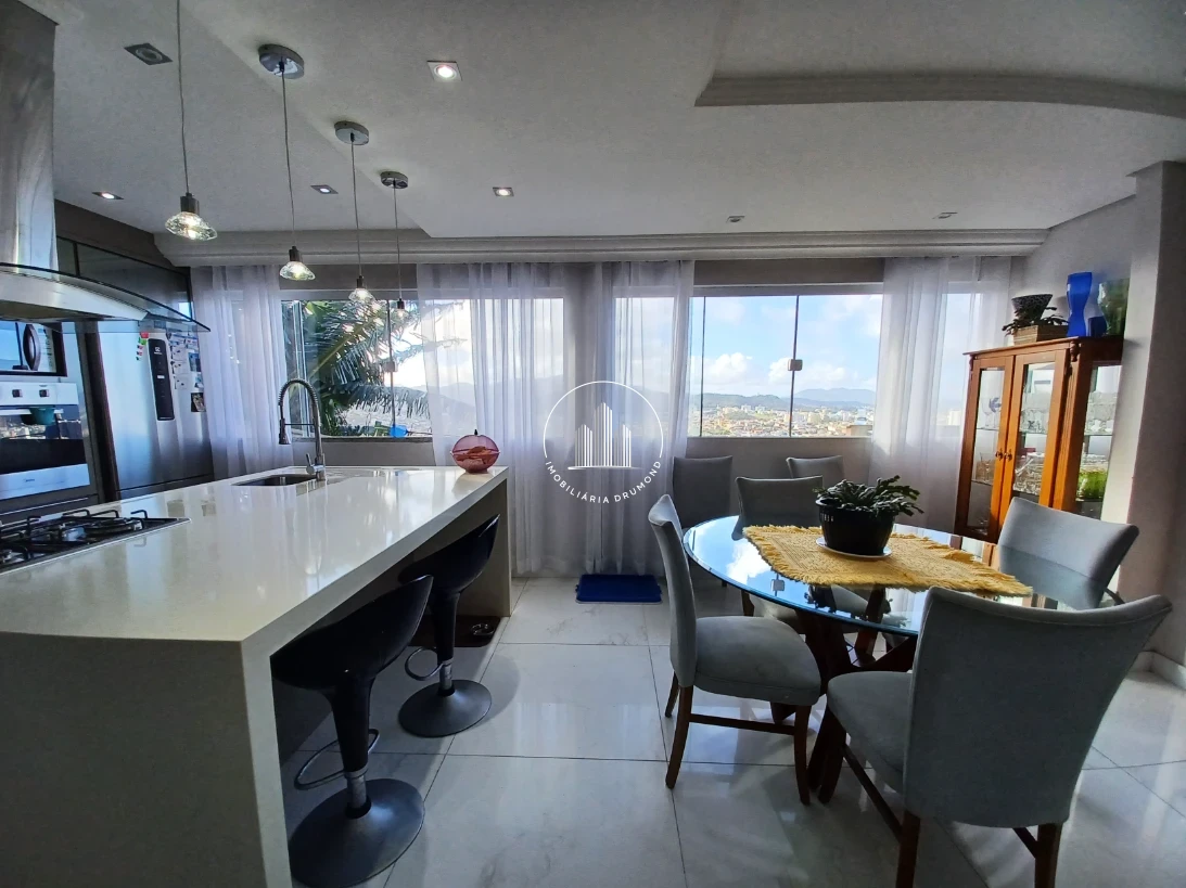 Casa em Jardim Cidade de Florianópolis, São José. 4 quartos, 220m². Imagem 7 de 35