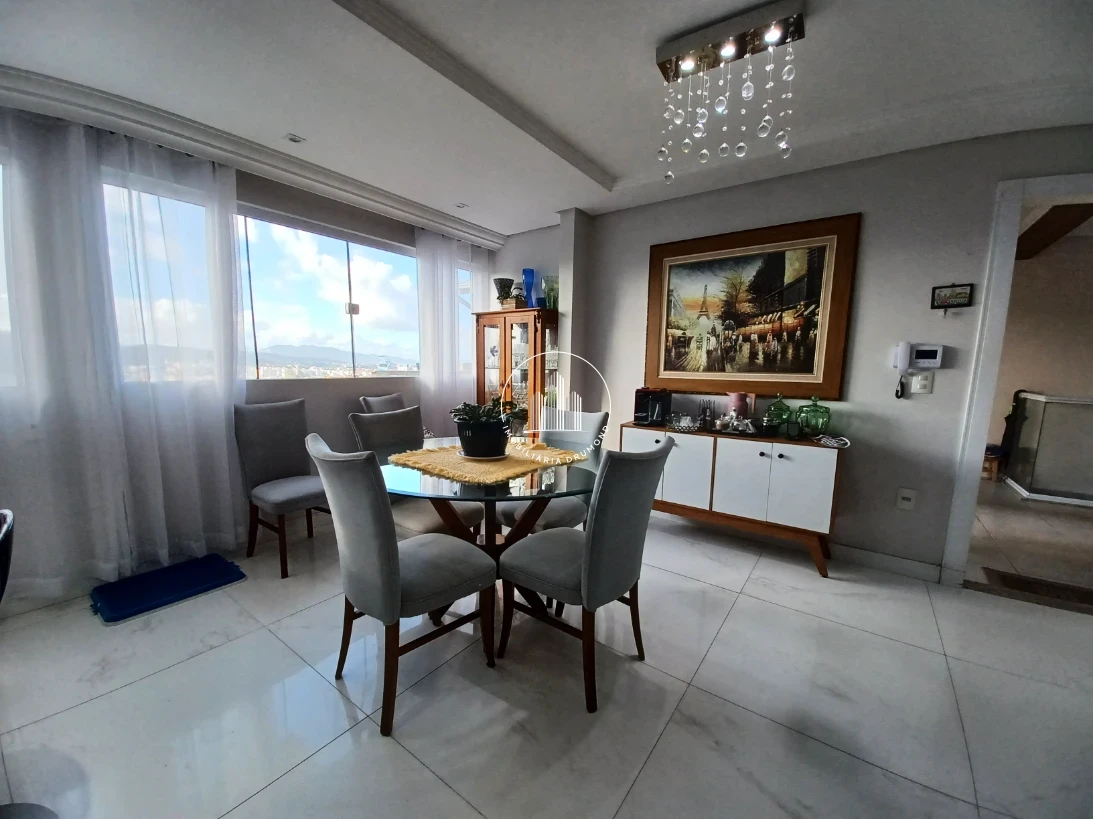 Casa em Jardim Cidade de Florianópolis, São José. 4 quartos, 220m². Imagem 9 de 35