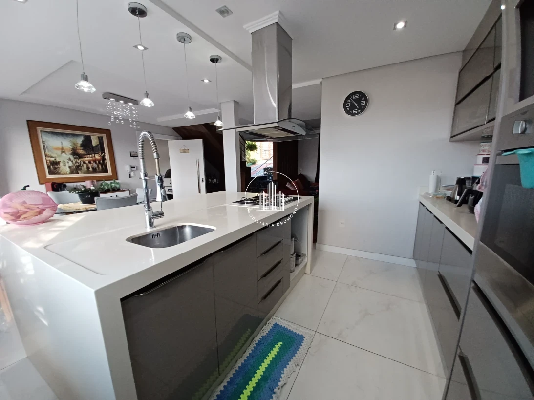 Casa em Jardim Cidade de Florianópolis, São José. 4 quartos, 220m². Imagem 10 de 35