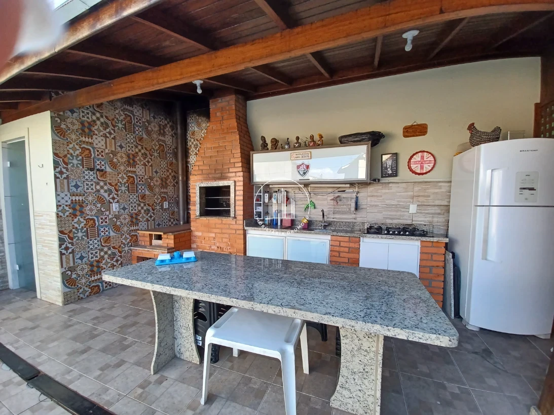 Casa em Jardim Cidade de Florianópolis, São José. 4 quartos, 220m². Imagem 2 de 35