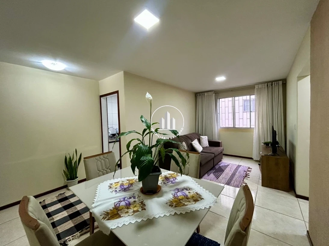 Apartamento em Roçado, São José. 2 quartos, 57m². Imagem 2 de 19