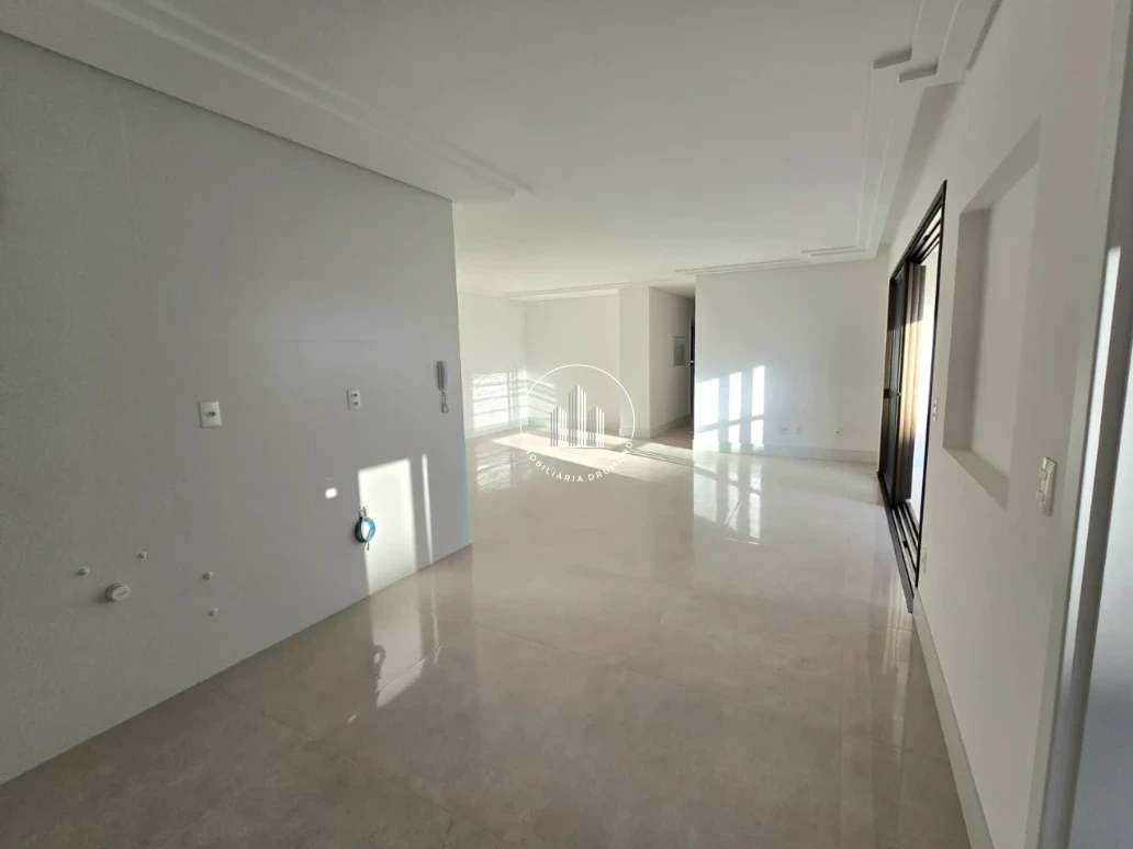 Apartamento em Kobrasol, São José. 3 quartos, 129m². Imagem 9 de 26