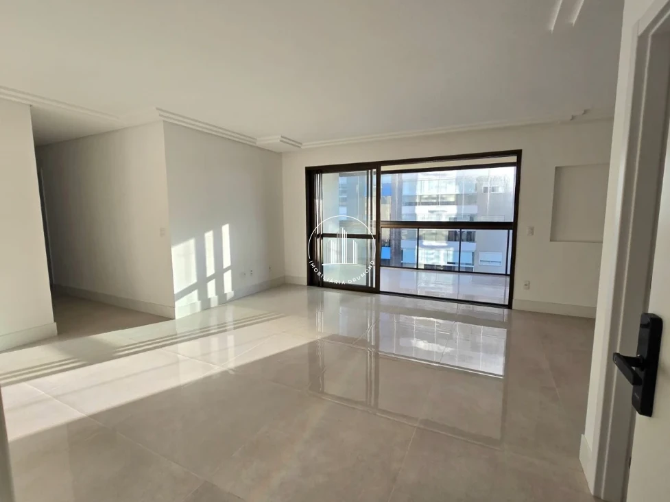 Apartamento em Kobrasol, São José. 3 quartos, 129m². Imagem 5 de 26
